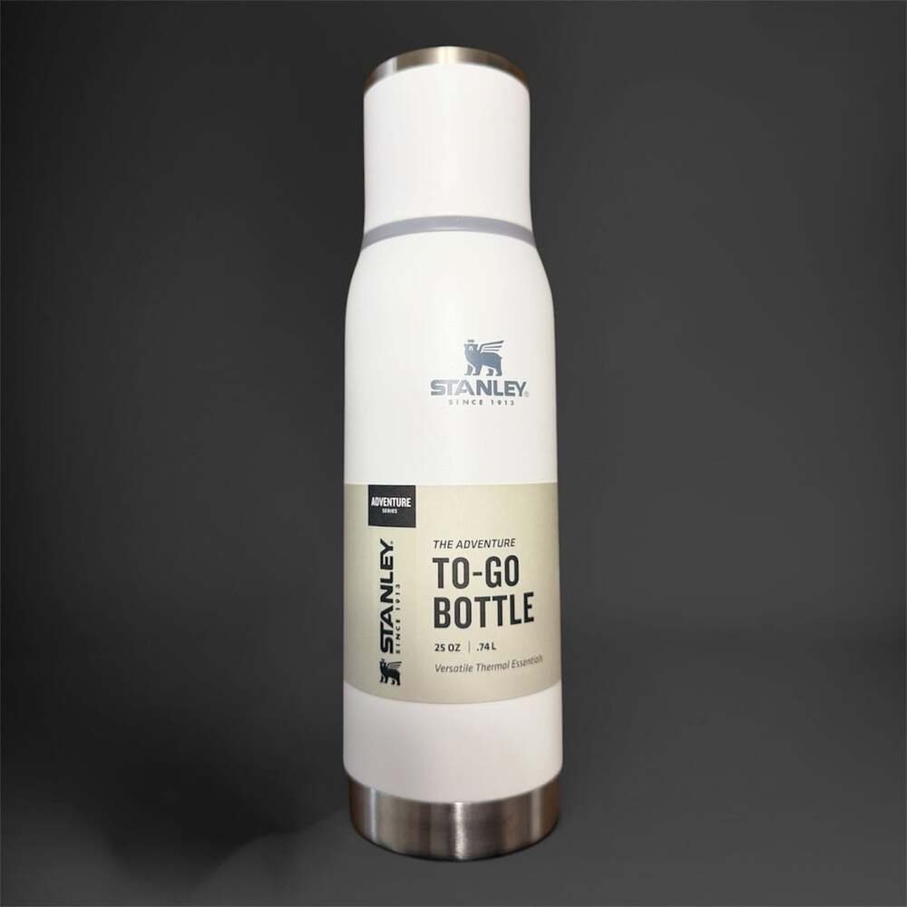Stanley The Adventure To-Go Bottle Size 25 Oz